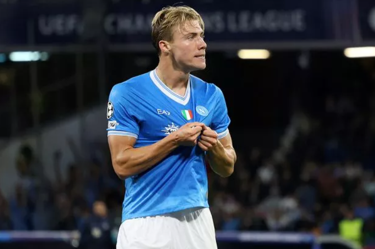 霍伊伦在今 霍伊伦在今